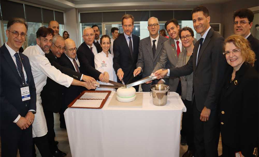 Frankofon Büyükelçiler makaron atölyesinde