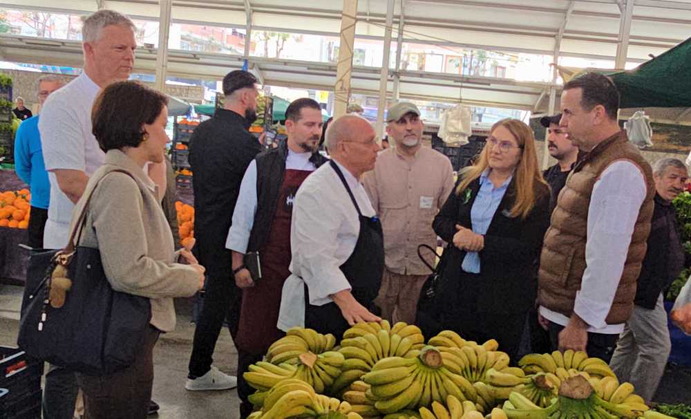 Ünlü Şefler Yerel Tatların Peşinde 